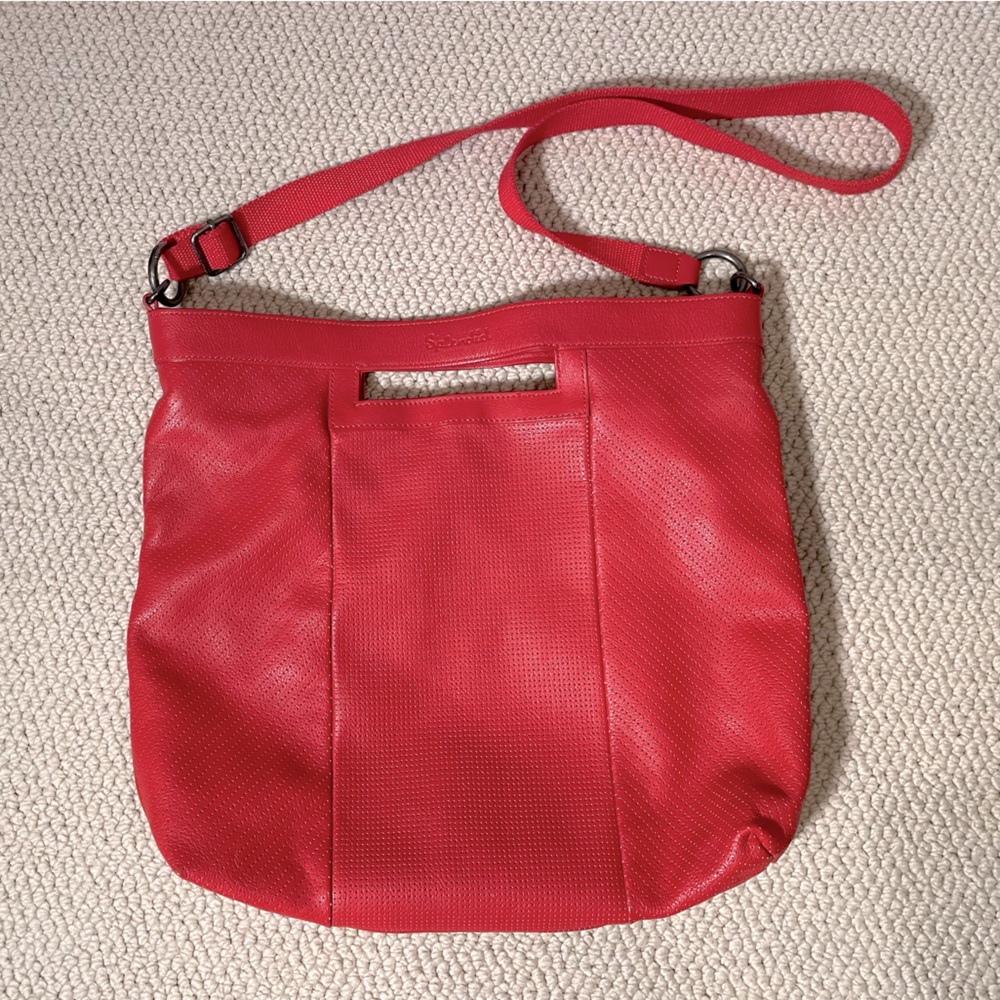 Leather bag red by Splendid zip closure, top handle, perforated, removable strap